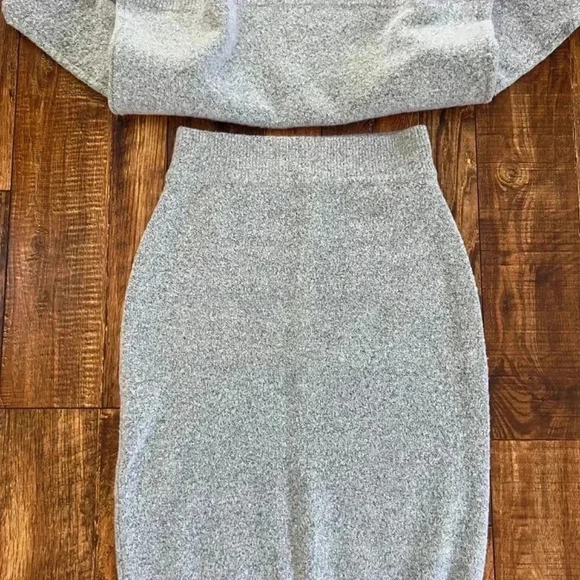 Mock sweater turtleneck & Pencil skirt XS/S - Picture 12 of 13